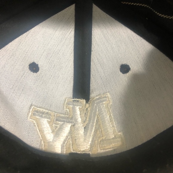 NY Black Pinstriped/Rhinestone Fitted Flatbill Cap - Picture 7 of 8